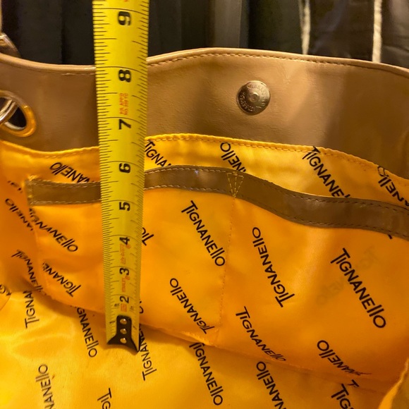 Tignanello, duo compartment, bucket style, zipper area below, a good baby bag. - Picture 14 of 14